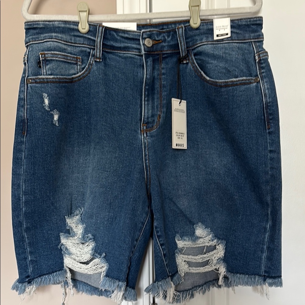NWT Judy Blue Distressed Shorts 1XL